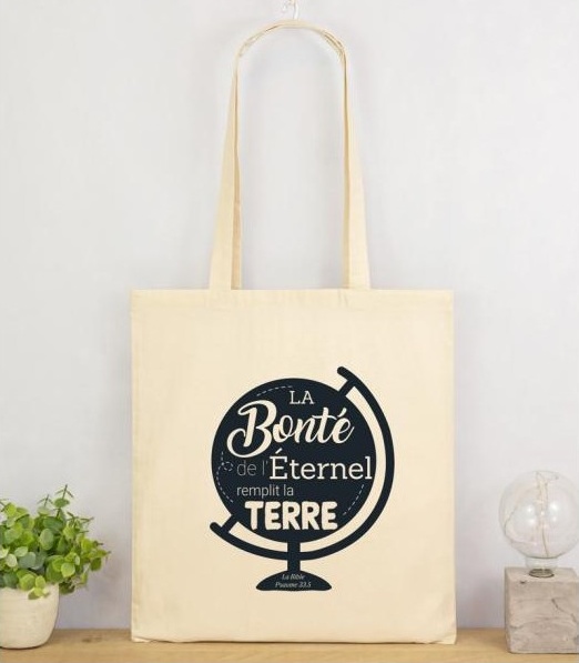 Tote bag coton écru  Ps 33.5 L'Eternel est ma lumiè

    Nouveautés
    Bibles...