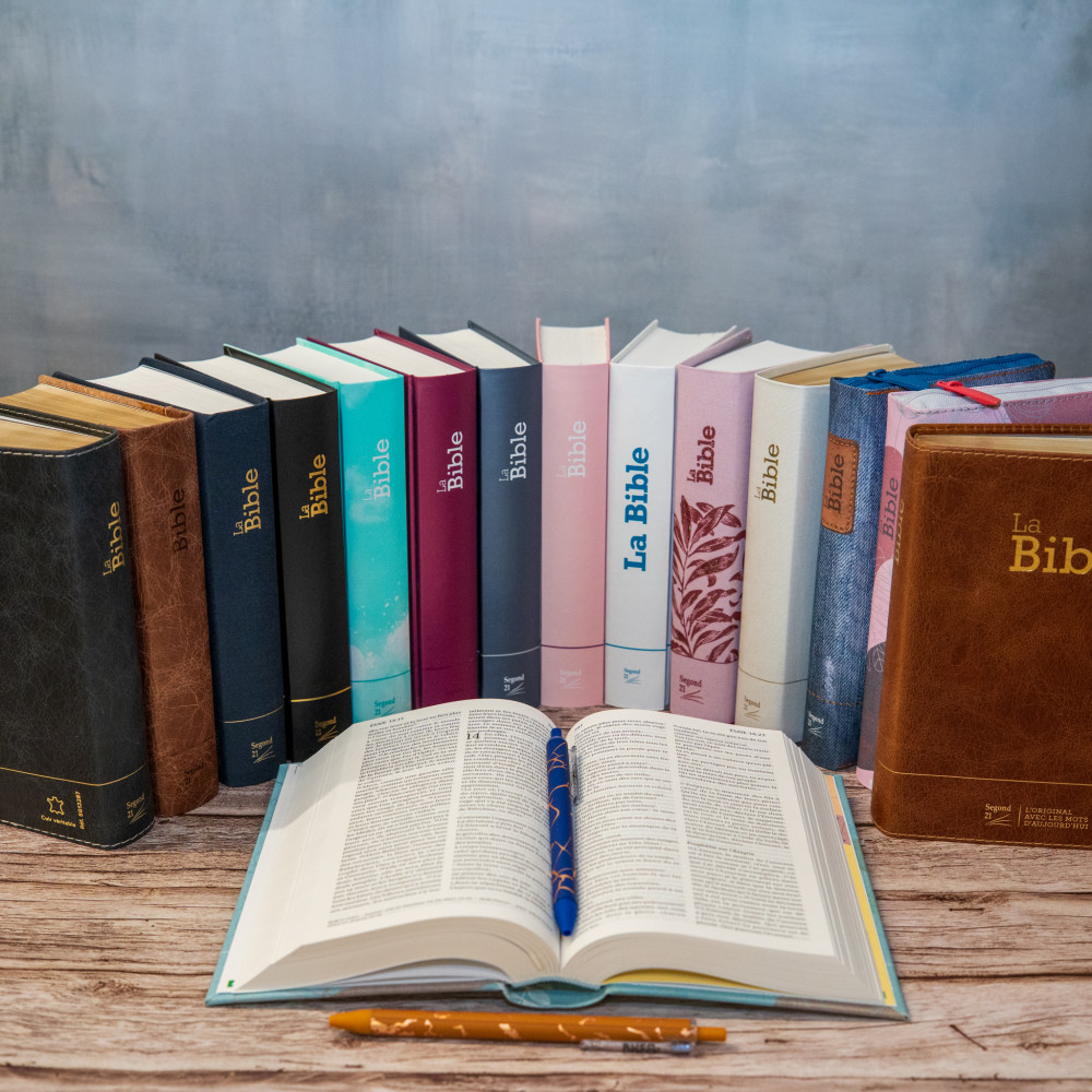 Bible Segond 21 compacte (Premium Style) - couverture souple toilée couleur rose bonbon, avec...
